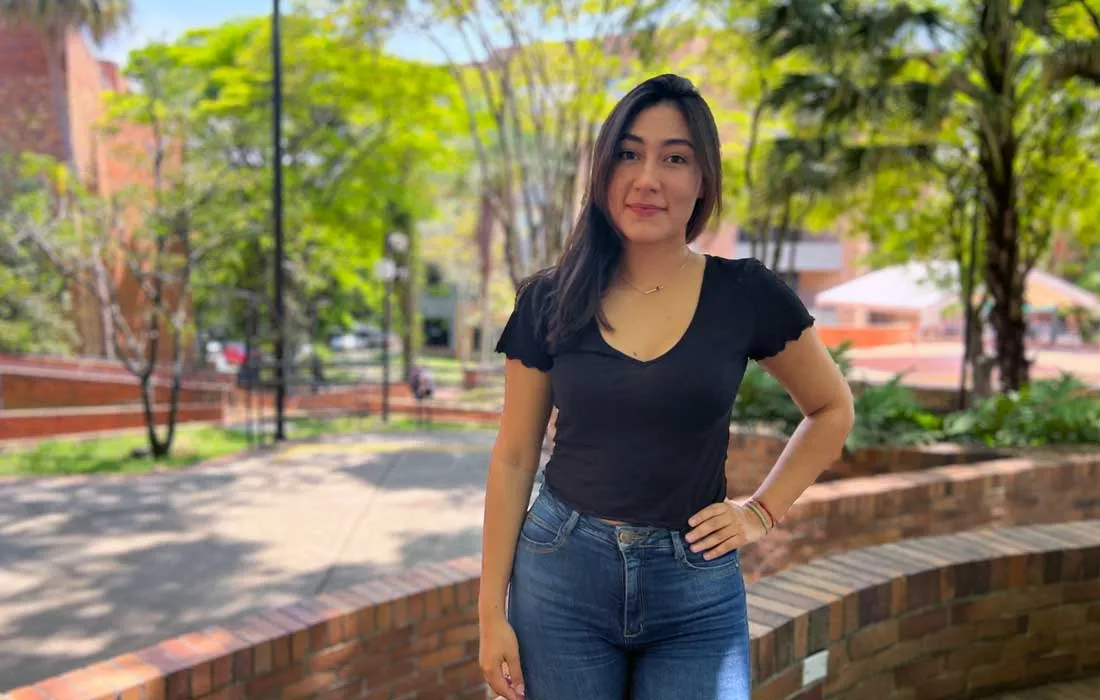 Estudiante de Biología, una de las ganadoras del programa Fondos Beca Colombia Biodiversa Estudiante de Biología, una de las ganadoras del programa Fondos Beca Colombia Biodiversa