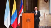 Gratitud al rector, Luis Felipe Gómez, S.J. Gratitud al rector, Luis Felipe Gómez, S.J.