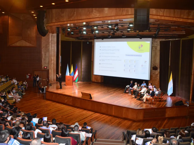 Gratitud al rector, Luis Felipe Gómez, S.J. Gratitud al rector, Luis Felipe Gómez, S.J.