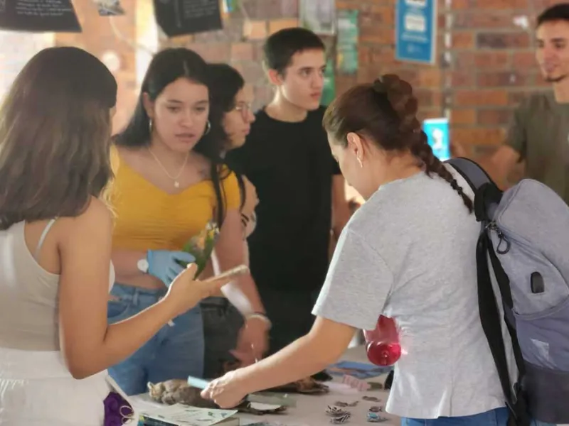 Programa de Biología recibió la Acreditación de Alta Calidad por seis años Programa de Biología recibió la Acreditación de Alta Calidad por seis años