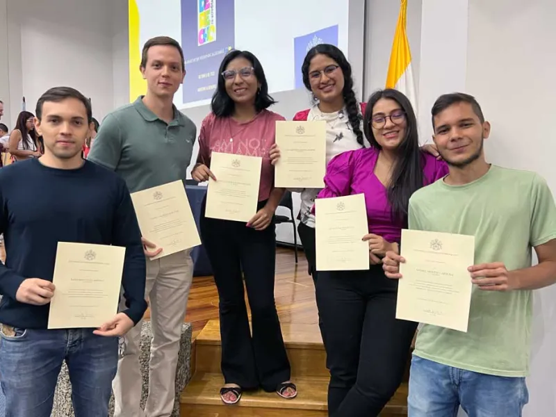 Programa de Derecho brindó acto conmemorativo a estudiantes destacados en las pruebas Saber Pro Programa de Derecho brindó acto conmemorativo a estudiantes destacados en las pruebas Saber Pro