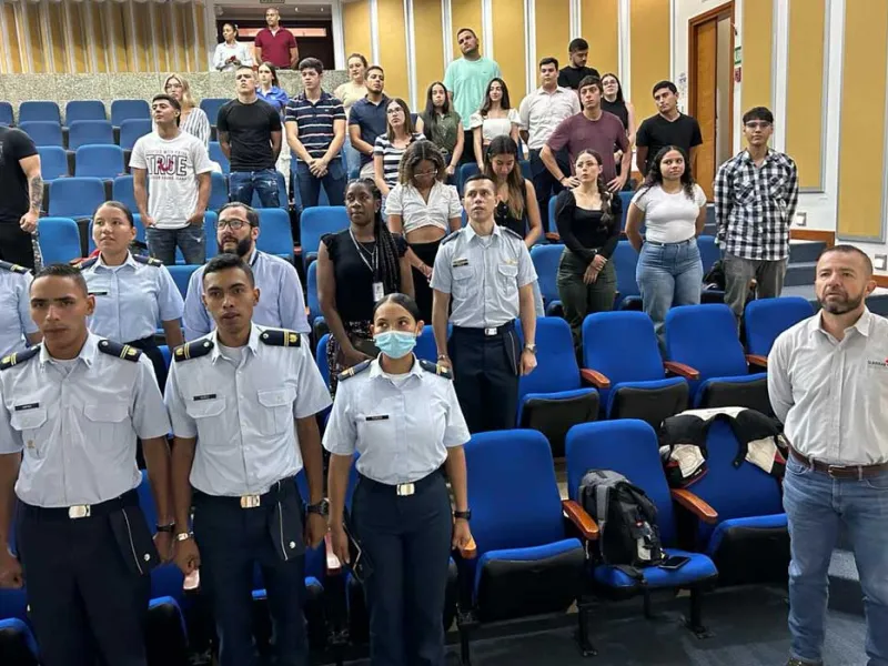 Seminarios de Investigación FCEA, un espacio de diálogo y reflexión en el mundo económico y Empresarial Seminarios de Investigación FCEA, un espacio de diálogo y reflexión en el mundo económico y Empresarial